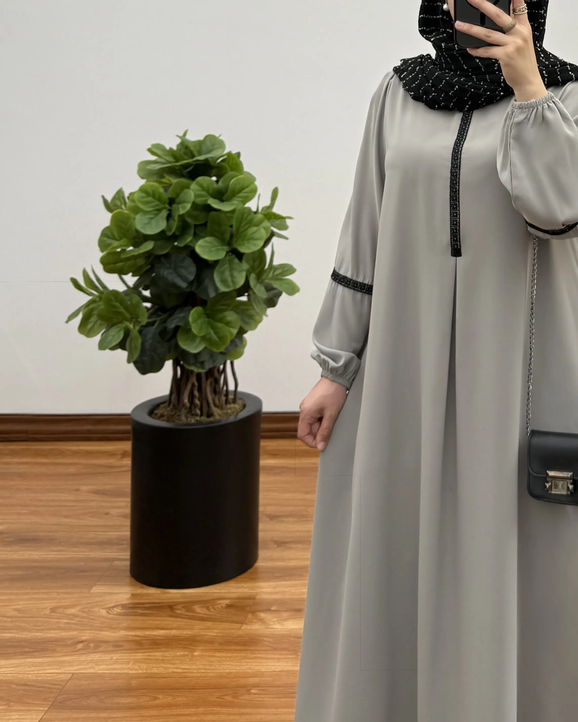 مانتو عبایی الیزه کلوش مدل گلنوش